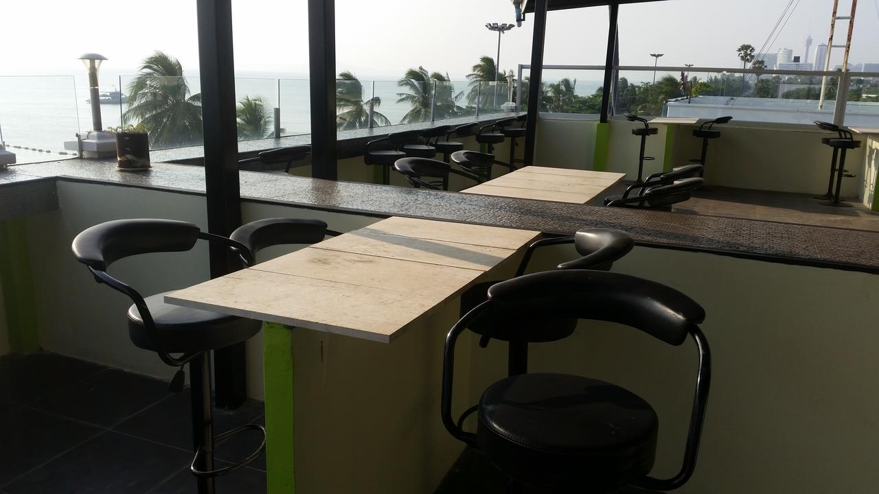 Hotel Barfly Pattaya Jomtien Beach Exterior foto