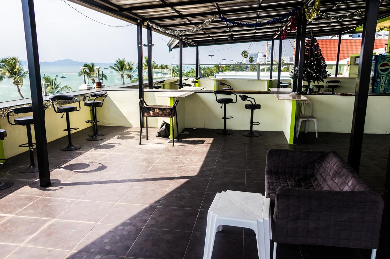 Hotel Barfly Pattaya Jomtien Beach Exterior foto